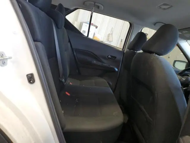 2023 NISSAN KICKS S