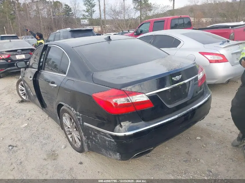 2013 HYUNDAI GENESIS 3.8