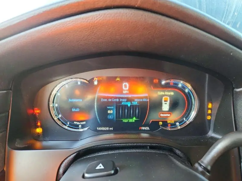 2017 CADILLAC ESCALADE PREMIUM LUXURY  