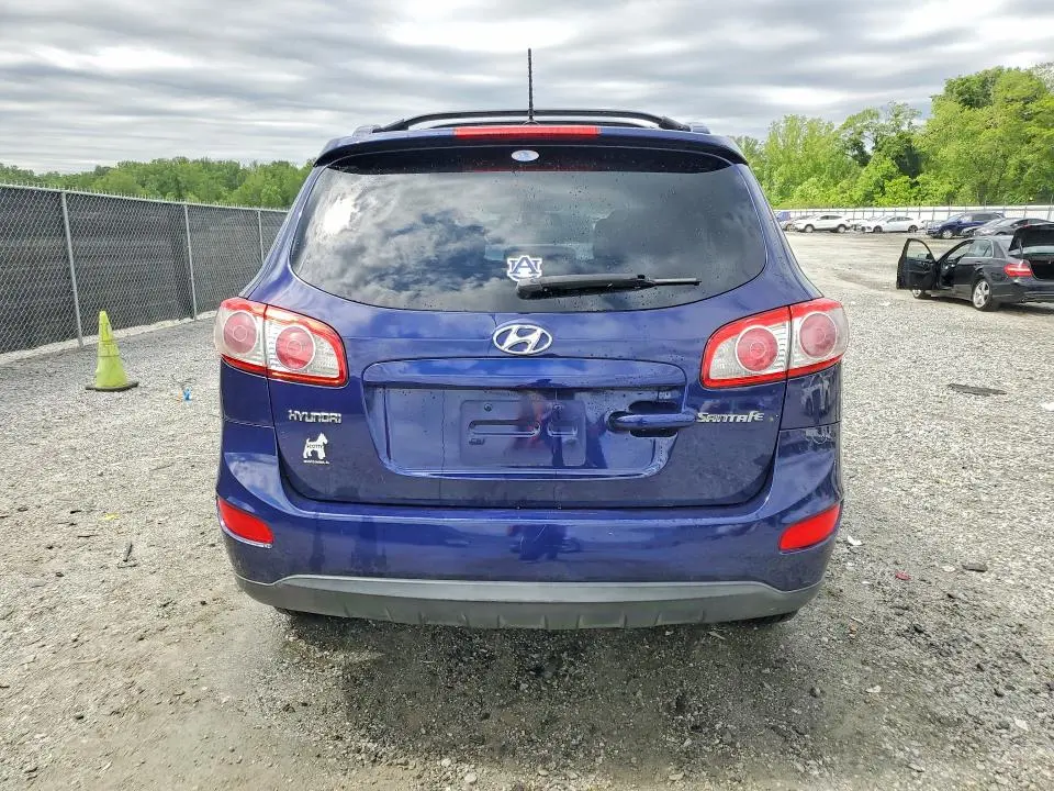 2010 HYUNDAI SANTA FE SE  
