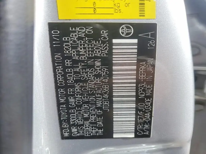 2011 TOYOTA YARIS BASE  