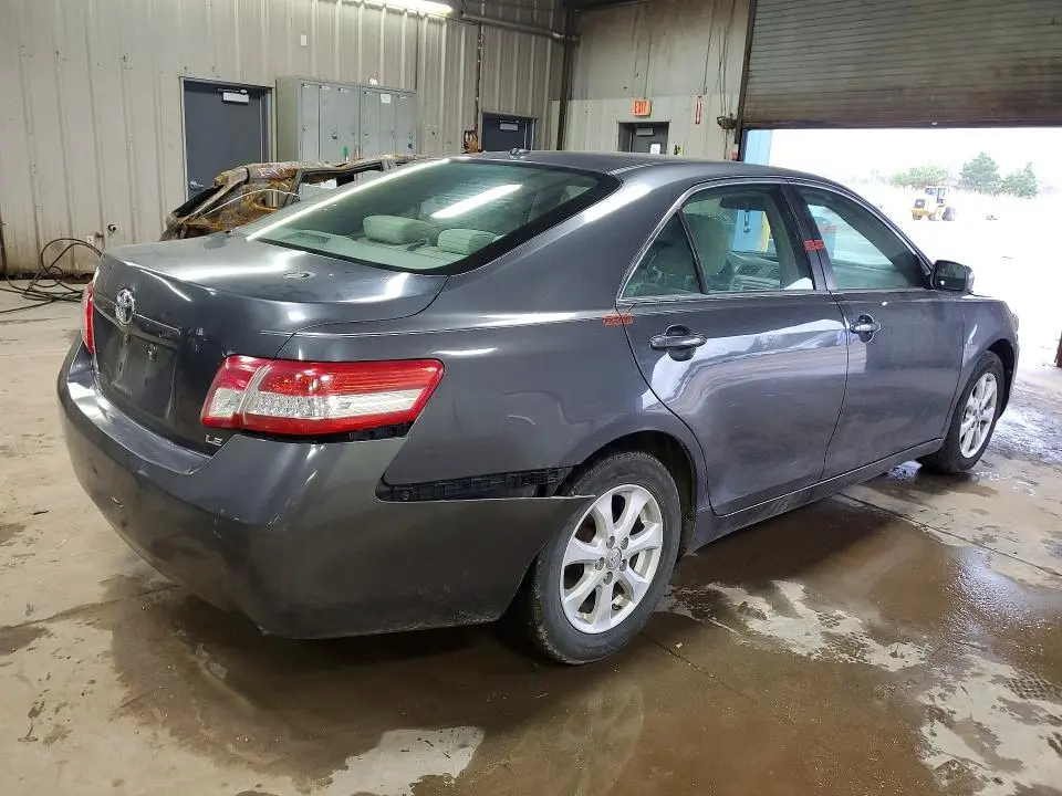 2011 TOYOTA CAMRY LE  