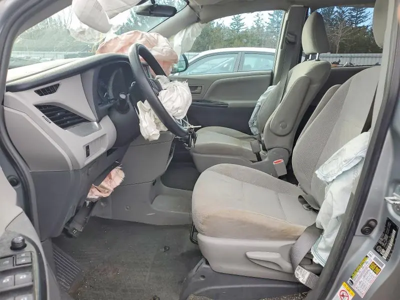 2019 TOYOTA SIENNA L 7-PASSENGER  