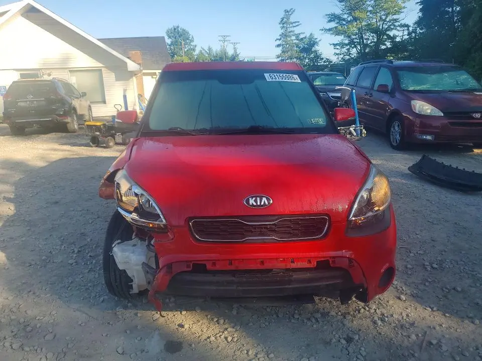 2013 KIA SOUL +  