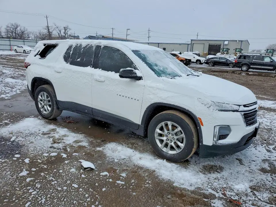 2023 CHEVROLET TRAVERSE LS  