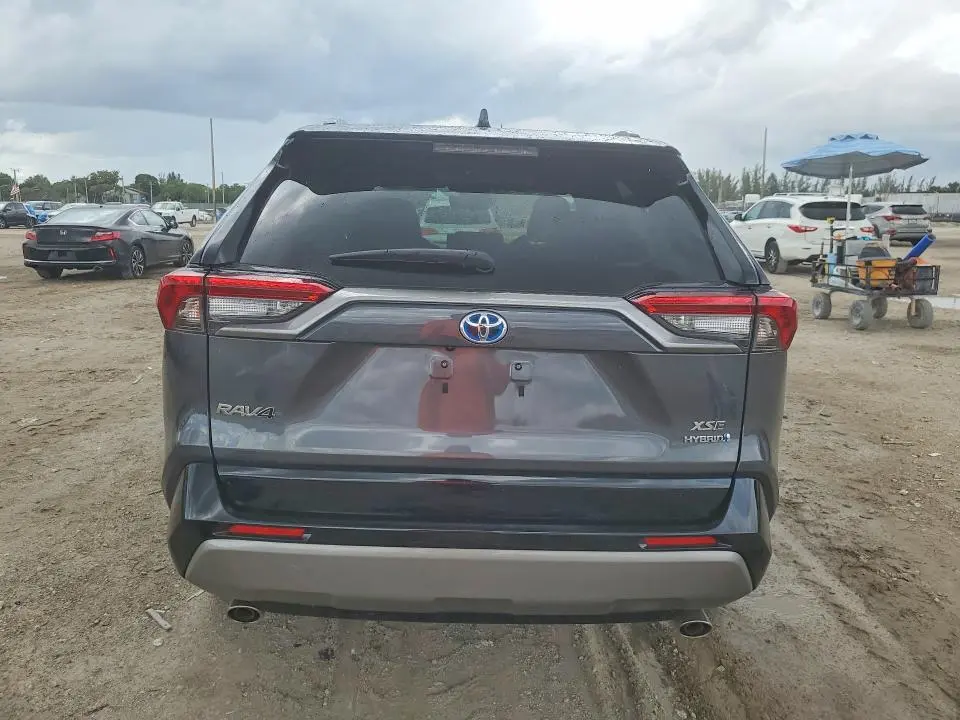 2023 TOYOTA RAV4 XSE  