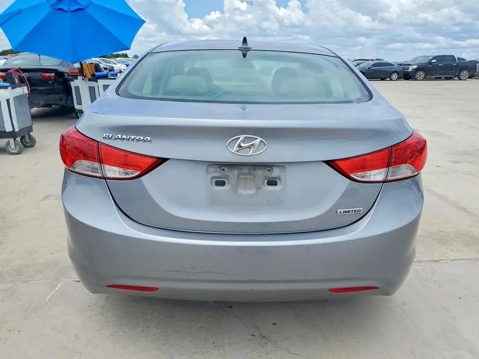 2013 HYUNDAI ELANTRA LIMITED  
