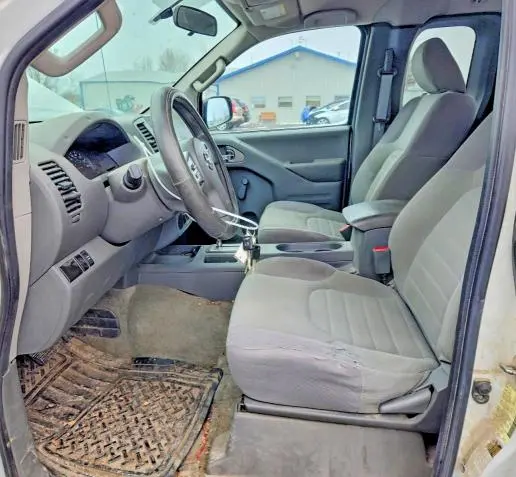 2017 NISSAN FRONTIER S  