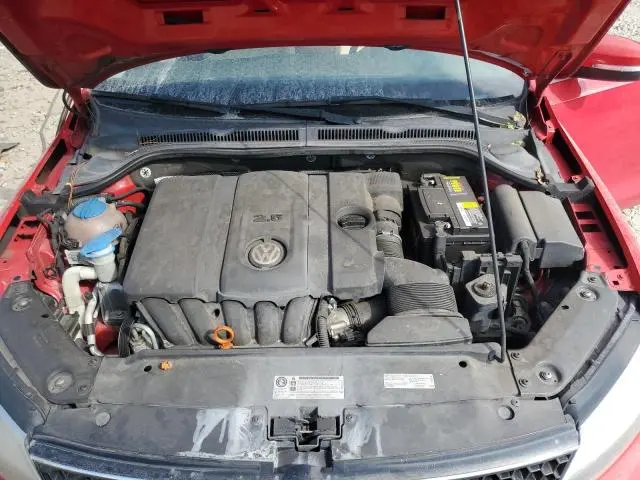 2013 VOLKSWAGEN JETTA SE  