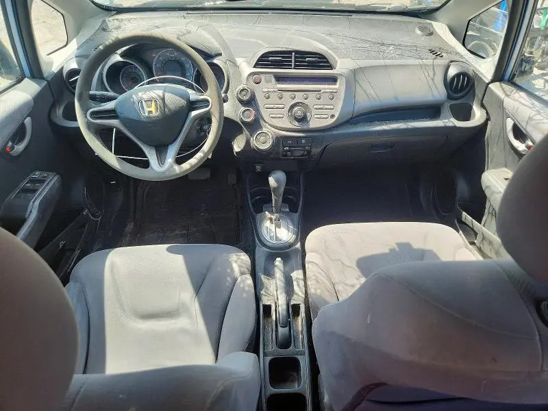 2010 HONDA FIT   