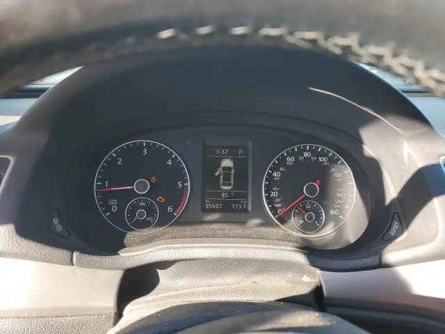 2015 VOLKSWAGEN PASSAT SE  