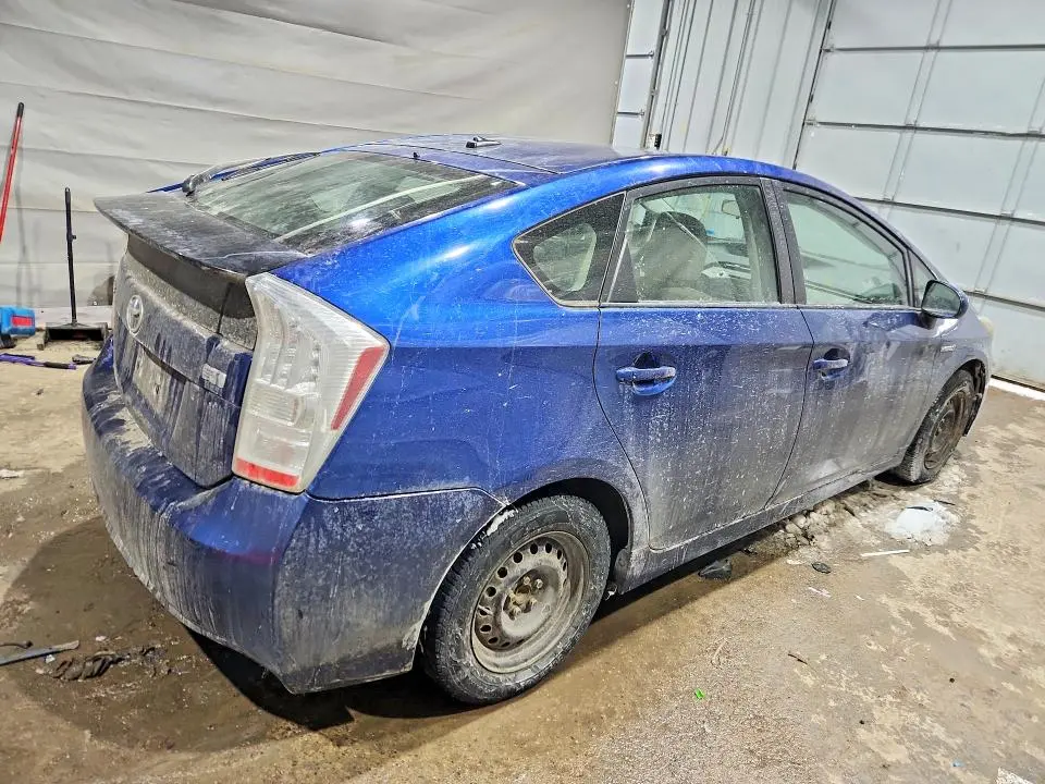 2011 TOYOTA PRIUS   