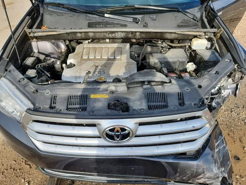 2013 TOYOTA HIGHLANDER LIMITED  