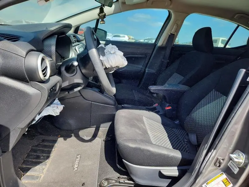 2024 NISSAN VERSA S  
