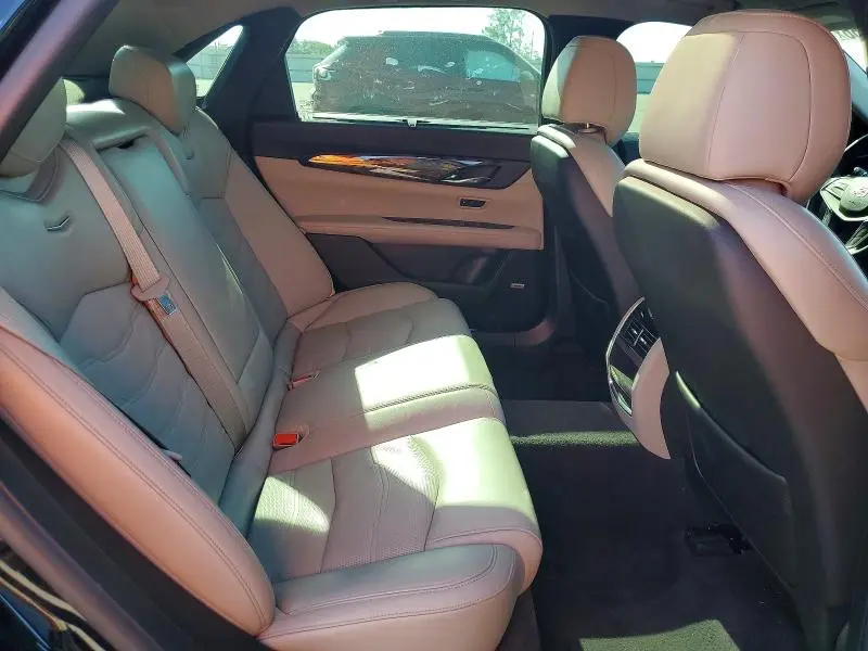 2016 CADILLAC CT6 LUXURY  