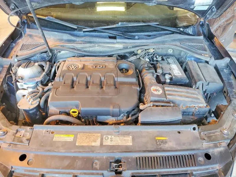 2015 VOLKSWAGEN PASSAT SEL  