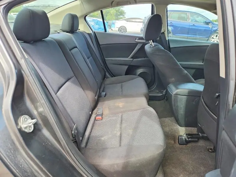 2011 MAZDA 3 I  