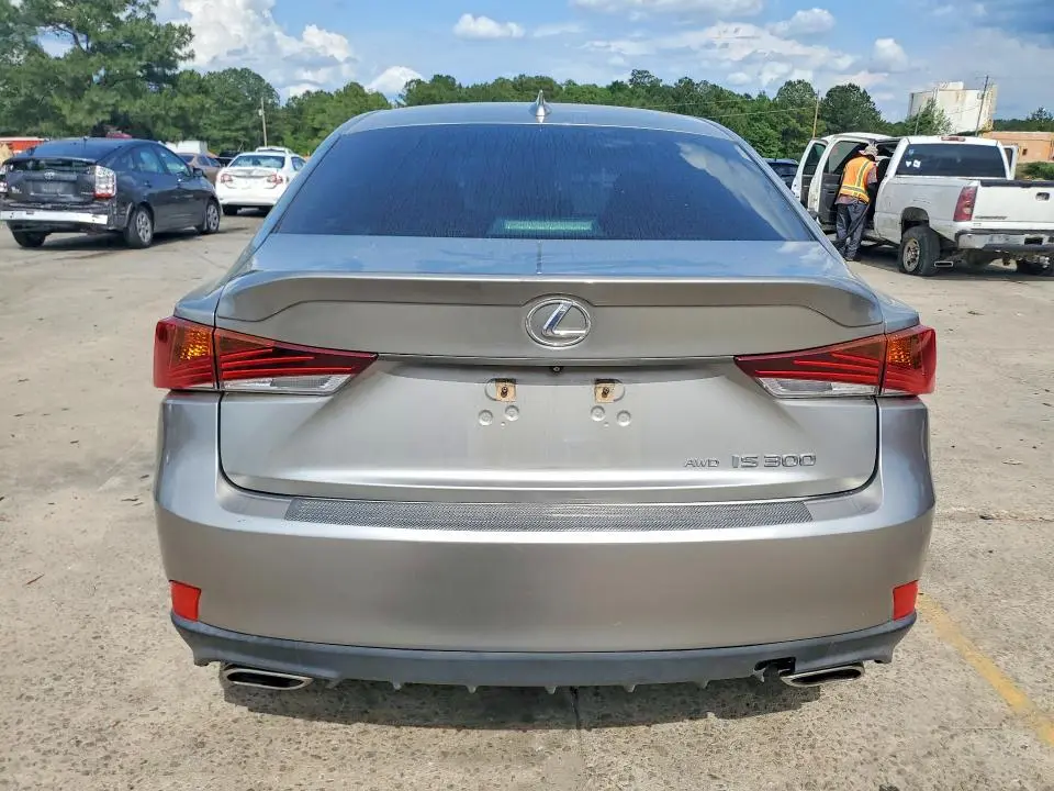 2019 LEXUS IS 300  