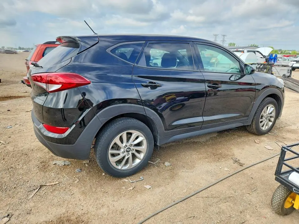 2018 HYUNDAI TUCSON SE  
