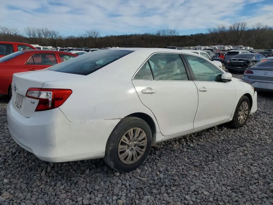 2013 TOYOTA CAMRY LE  