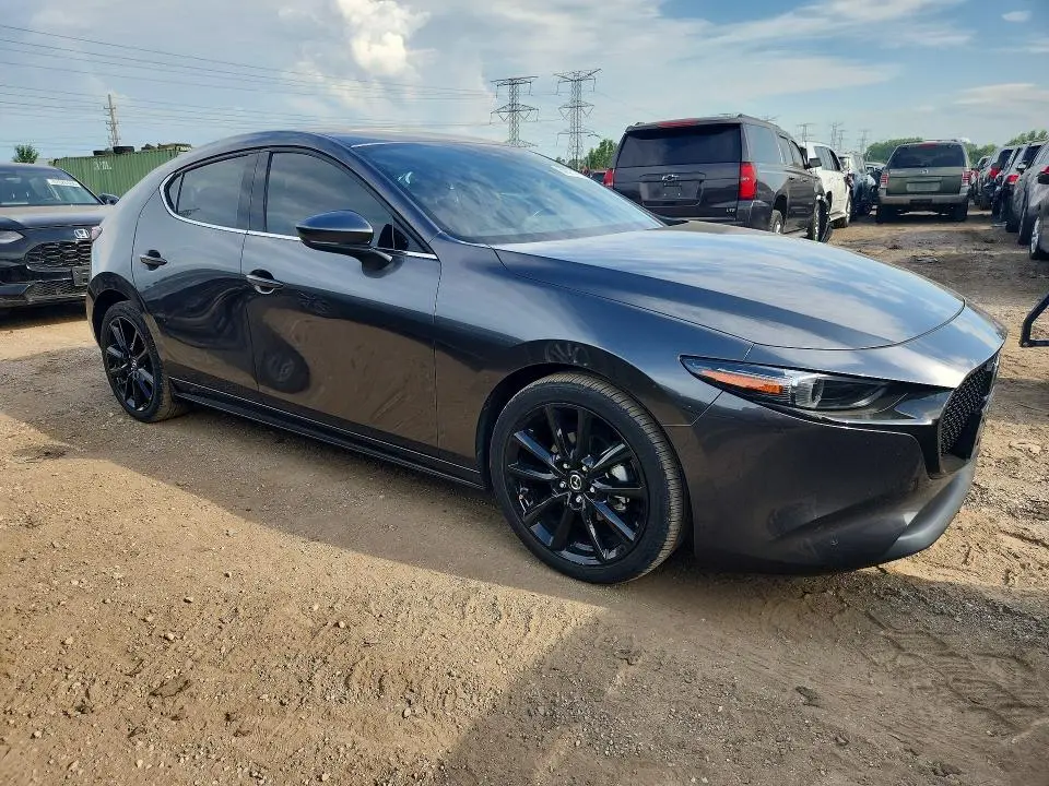 2022 MAZDA 3 PREMIUM  