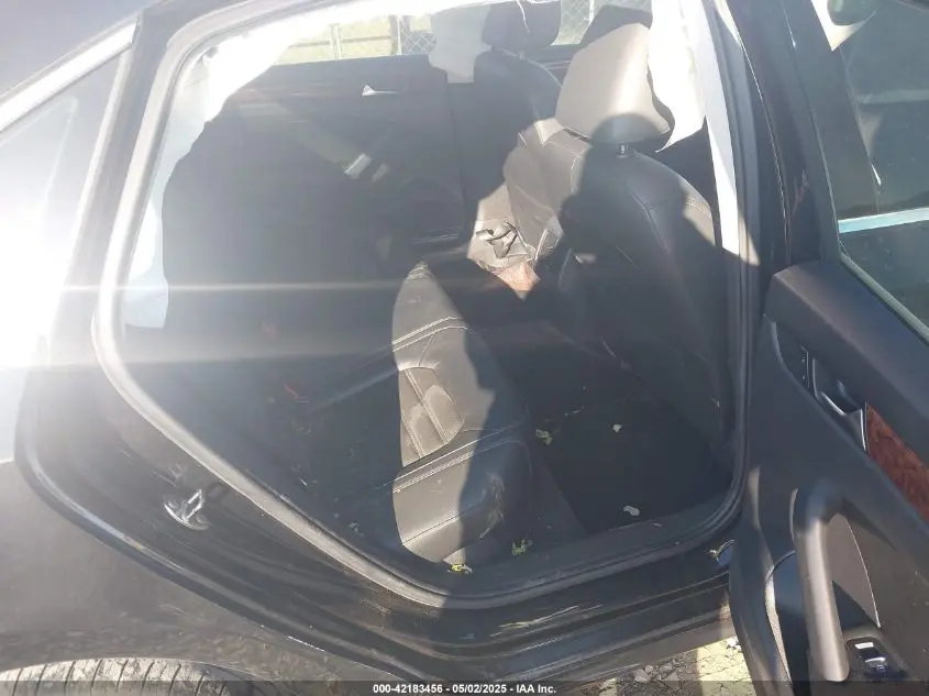 2013 VOLKSWAGEN PASSAT 2.0L TDI SEL PREMIUM