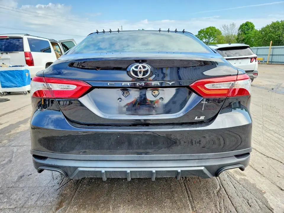 2018 TOYOTA CAMRY LE  