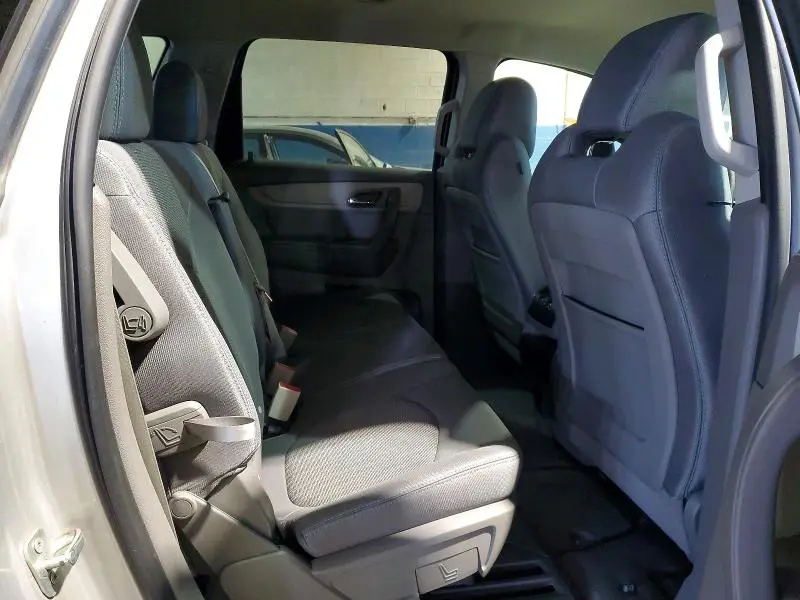 2017 CHEVROLET TRAVERSE LS  