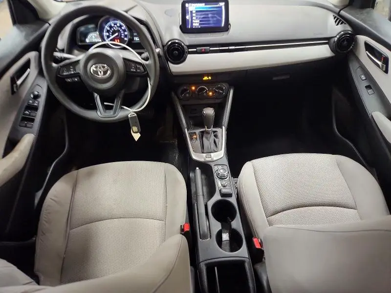 2020 TOYOTA YARIS L  