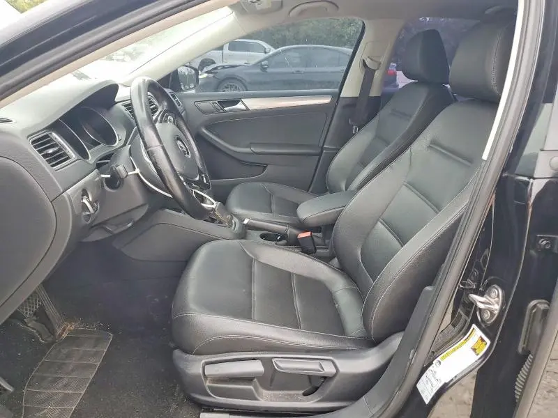 2018 VOLKSWAGEN JETTA SE  