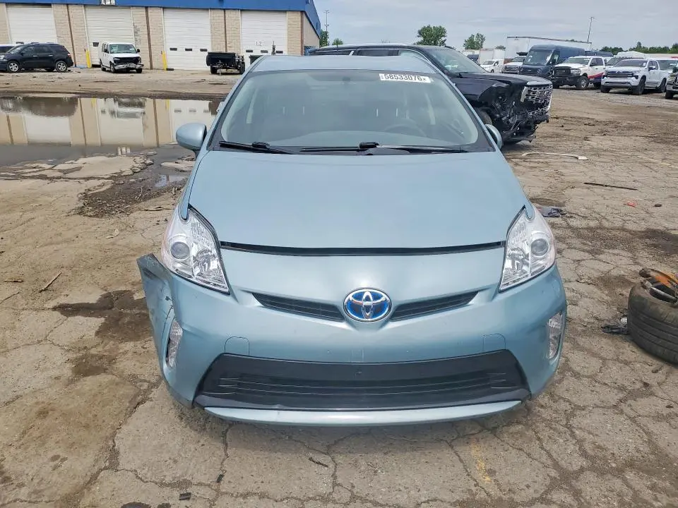 2015 TOYOTA PRIUS THREE  