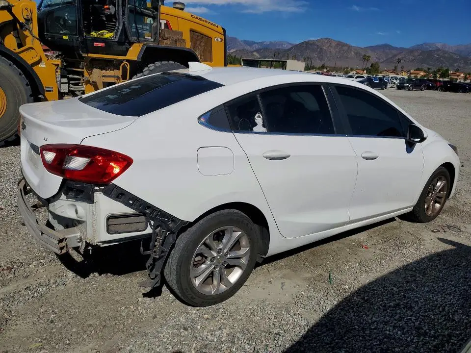 2019 CHEVROLET CRUZE LT  