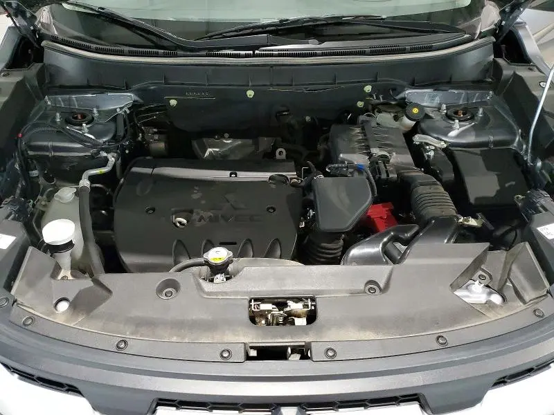 2024 MITSUBISHI RVR SE  