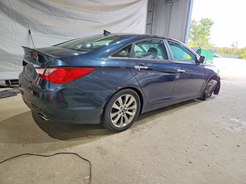 2013 HYUNDAI SONATA SE  
