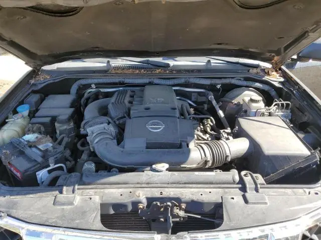 2011 NISSAN PATHFINDER S  