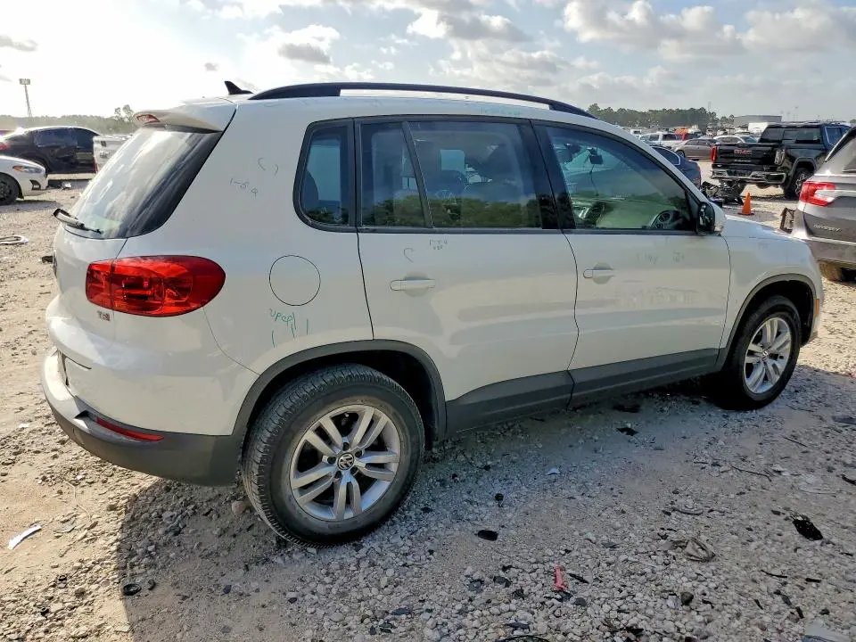 2017 VOLKSWAGEN TIGUAN S  