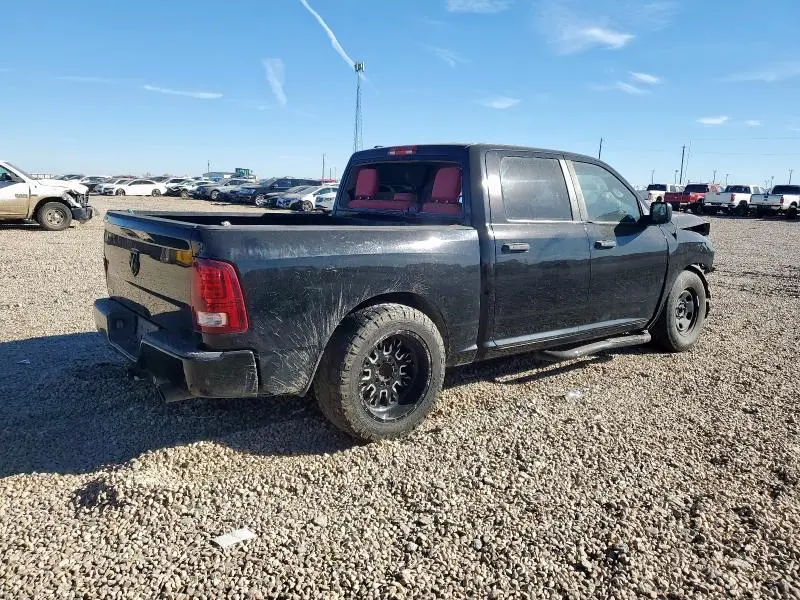 2015 RAM 1500 ST  