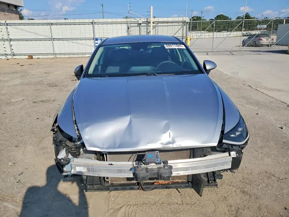 2021 HYUNDAI SONATA SE  