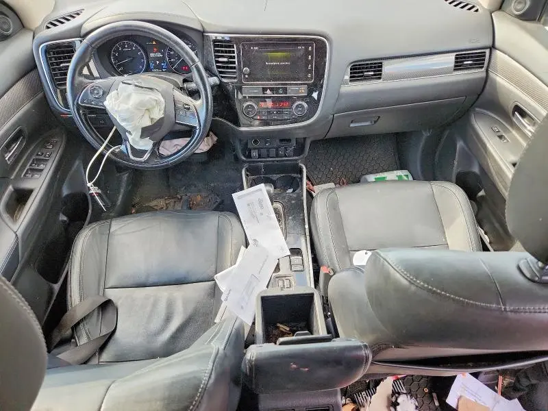 2019 MITSUBISHI OUTLANDER SE  