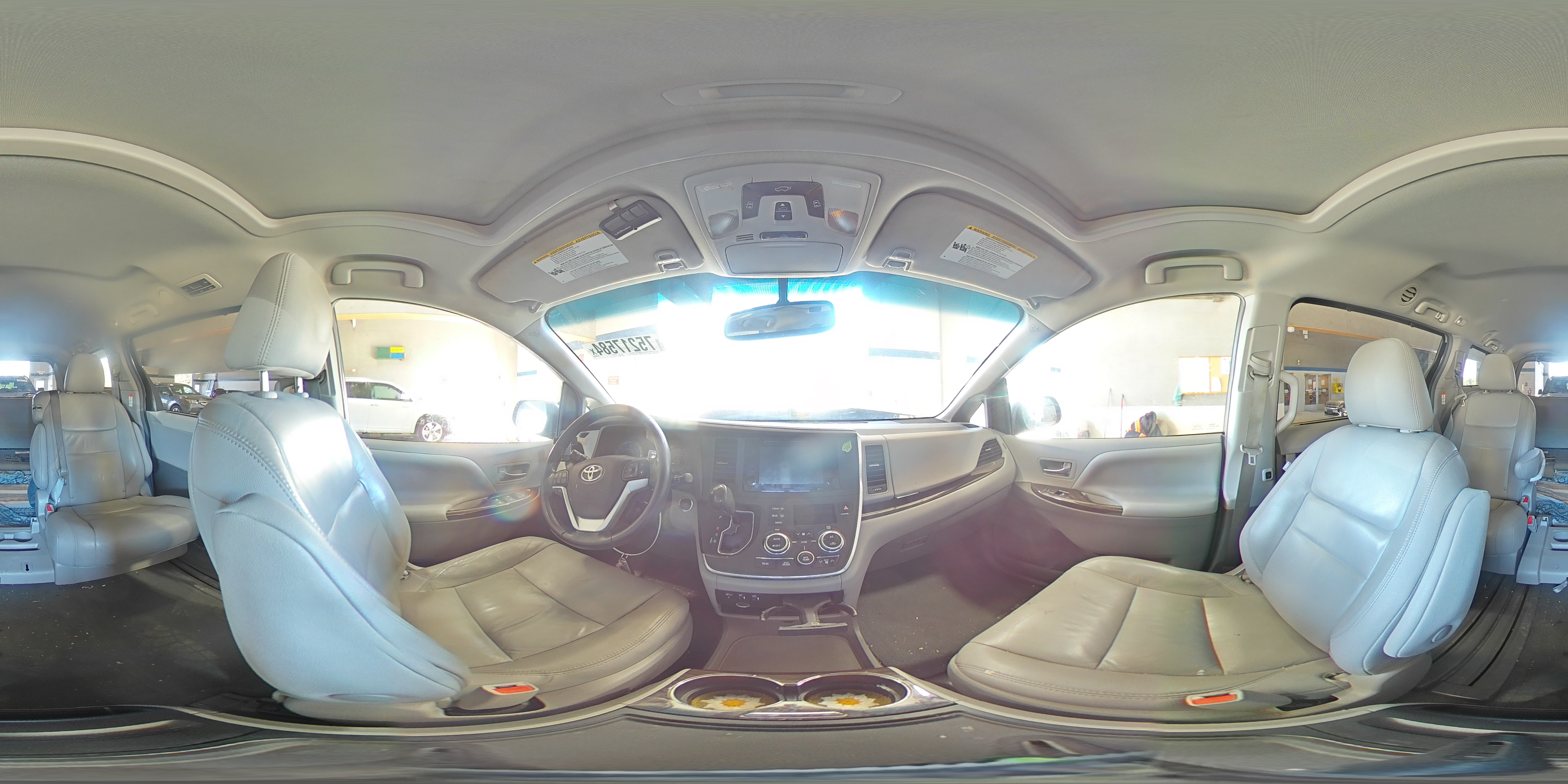 2015 TOYOTA SIENNA XLE