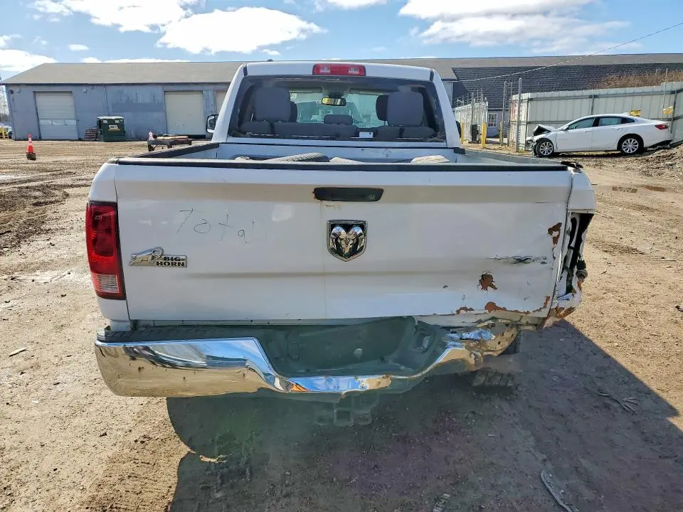 2014 RAM 1500 ST  
