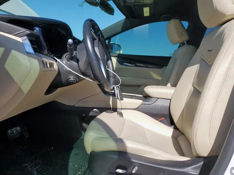 2019 CADILLAC XT5 