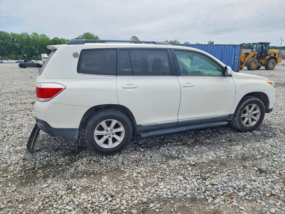 2011 TOYOTA HIGHLANDER BASE  
