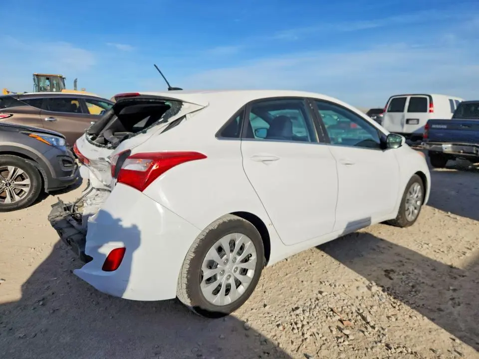 2017 HYUNDAI ELANTRA GT BASE  