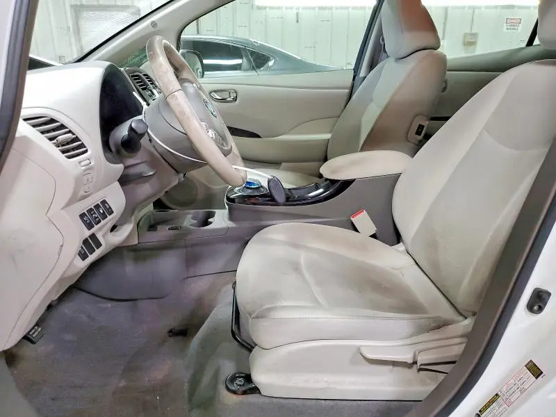 2013 NISSAN LEAF S  