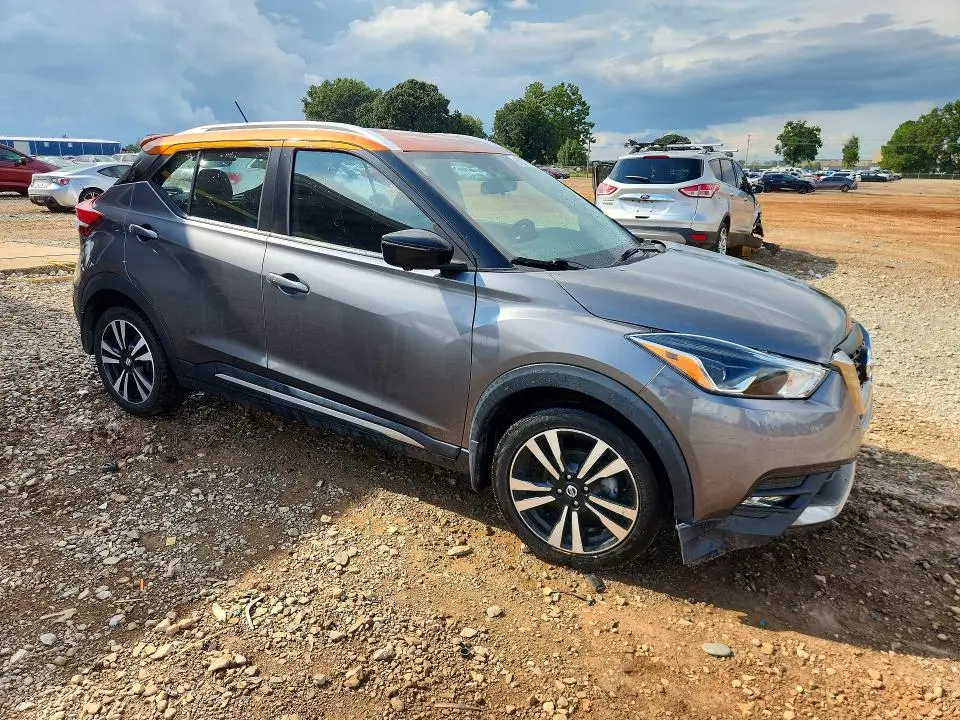 2018 NISSAN KICKS S  