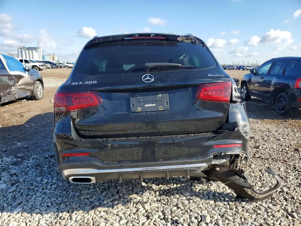 2021 MERCEDES-BENZ GLC 300 4MATIC  