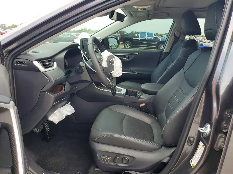 2024 TOYOTA RAV4 LIMITED  