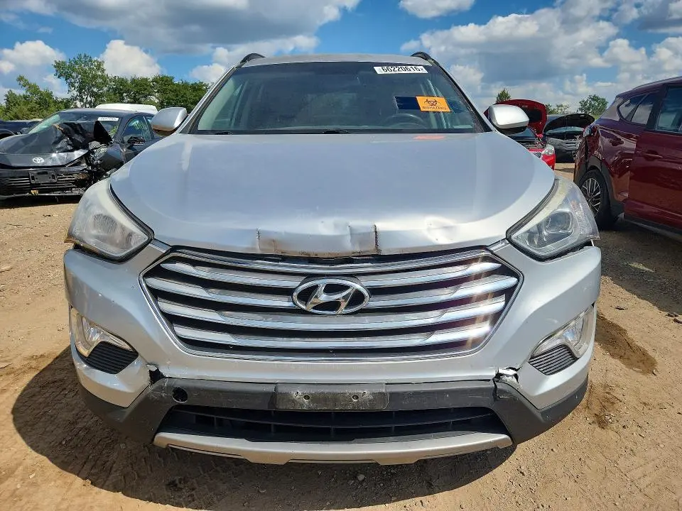 2016 HYUNDAI SANTA FE SE  