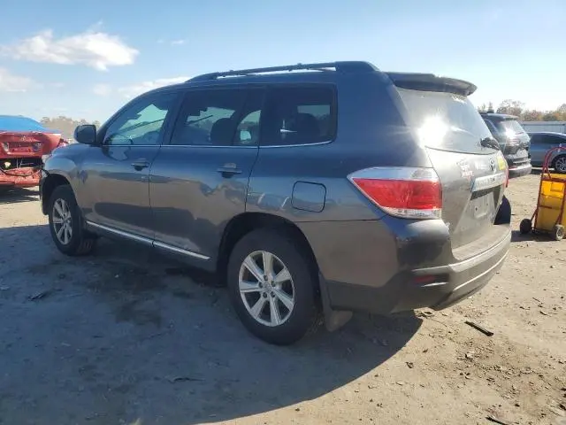 2011 TOYOTA HIGHLANDER BASE  